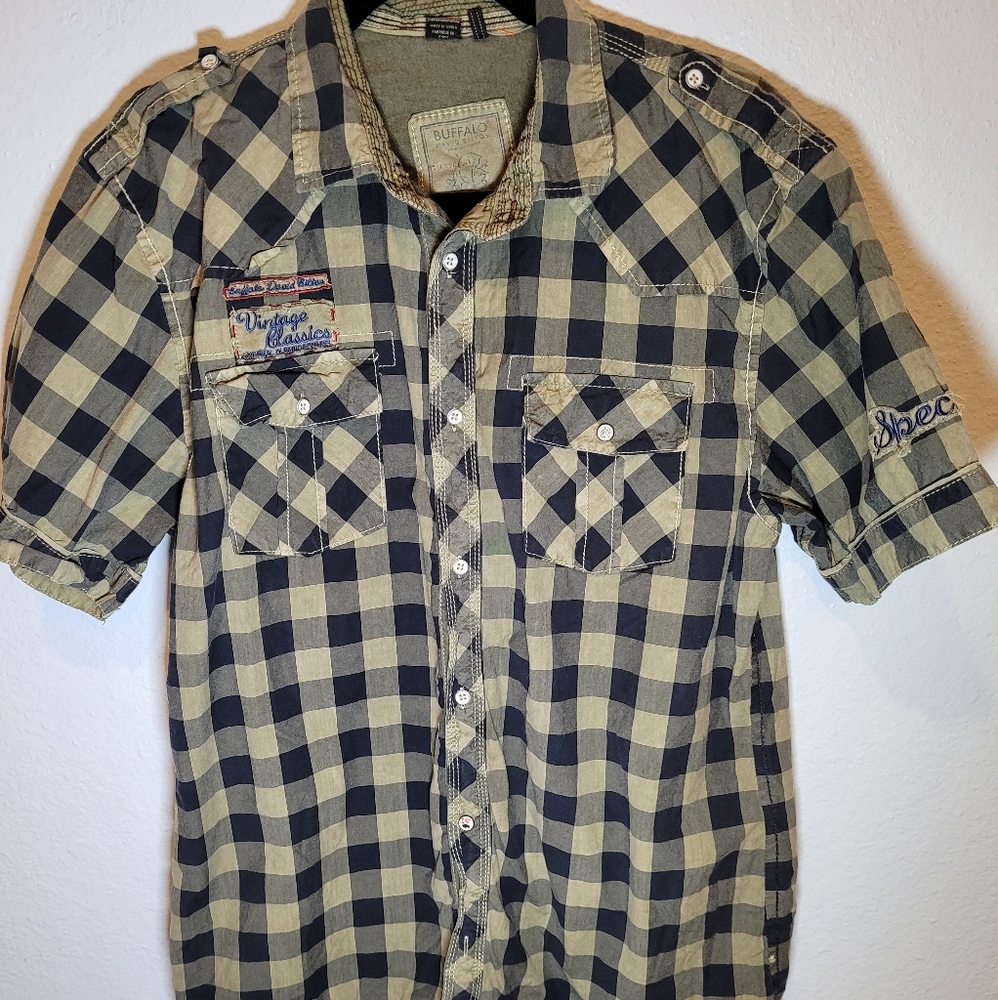 Buffalo by David Bitton short sleeved casual button down shirt